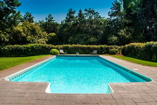 How To Clean A Pool Without Chlorine